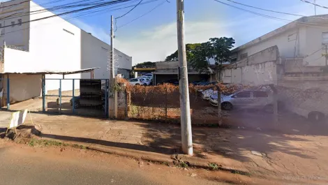 Terreno com Estacionamento ao lado do hospital São Lucas com dois acessos de entrada sendo um pela avenida Nove de Julho
