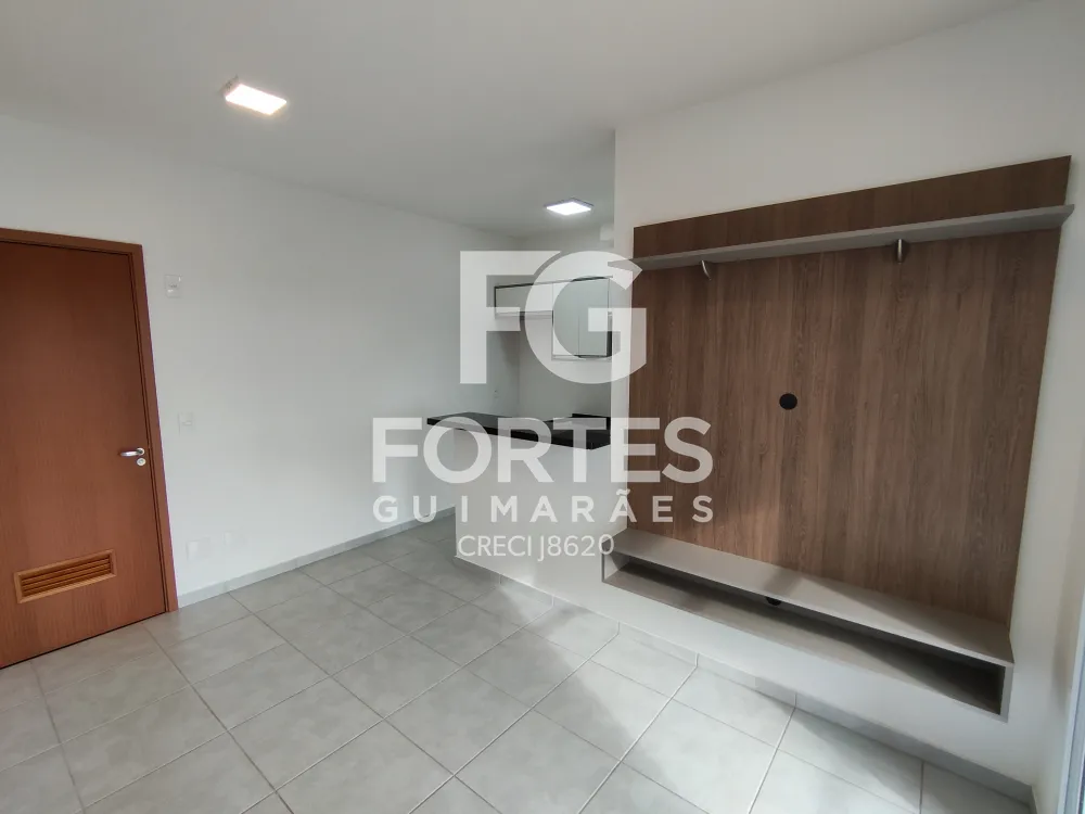 Alugar Apartamentos / Padrão em Ribeirão Preto R$ 1.650,00 - Foto 3