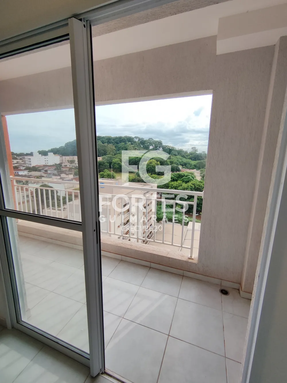 Alugar Apartamentos / Padrão em Ribeirão Preto R$ 1.650,00 - Foto 5
