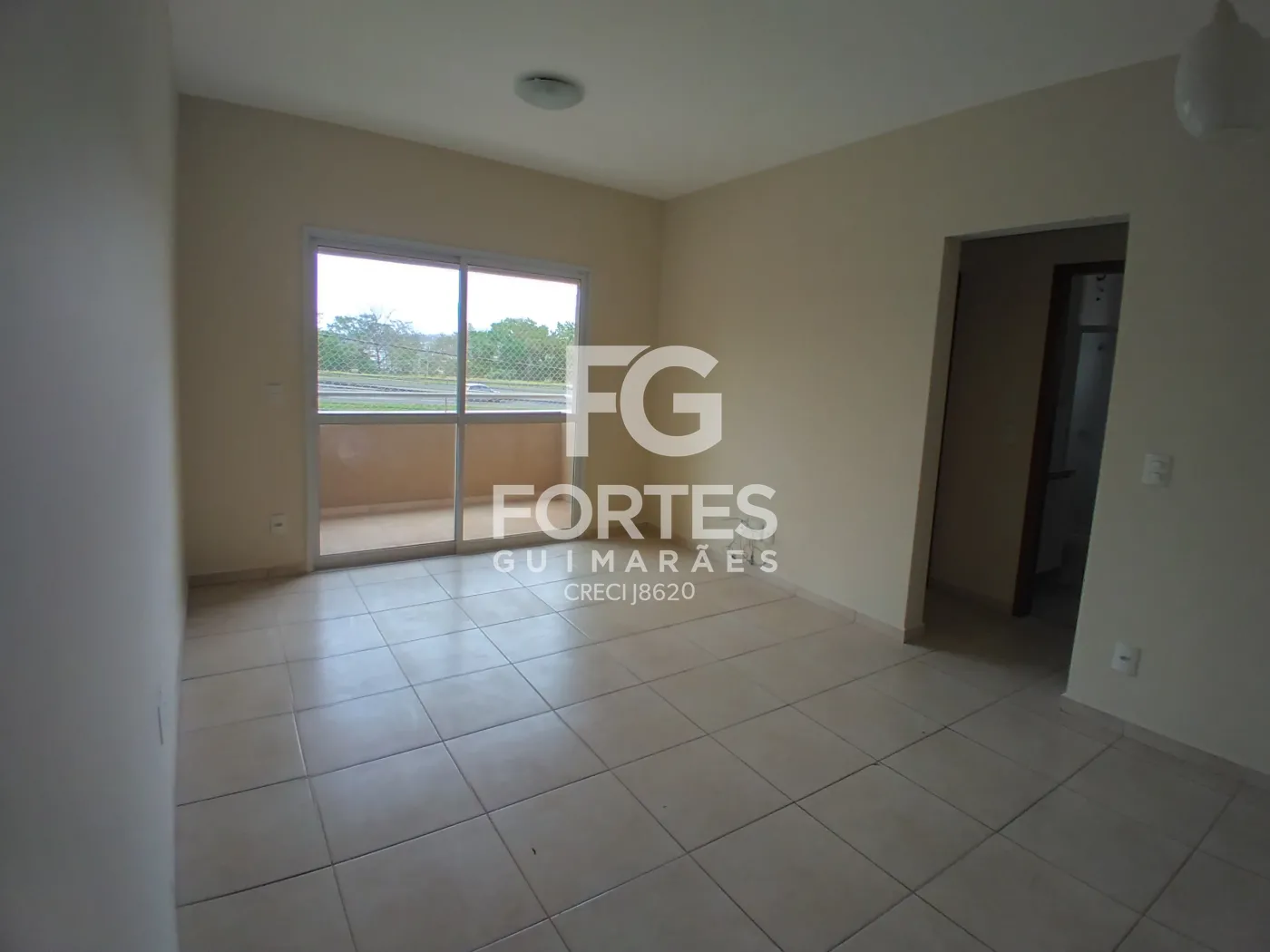 Alugar Apartamentos / Padrão em Ribeirão Preto R$ 1.800,00 - Foto 2