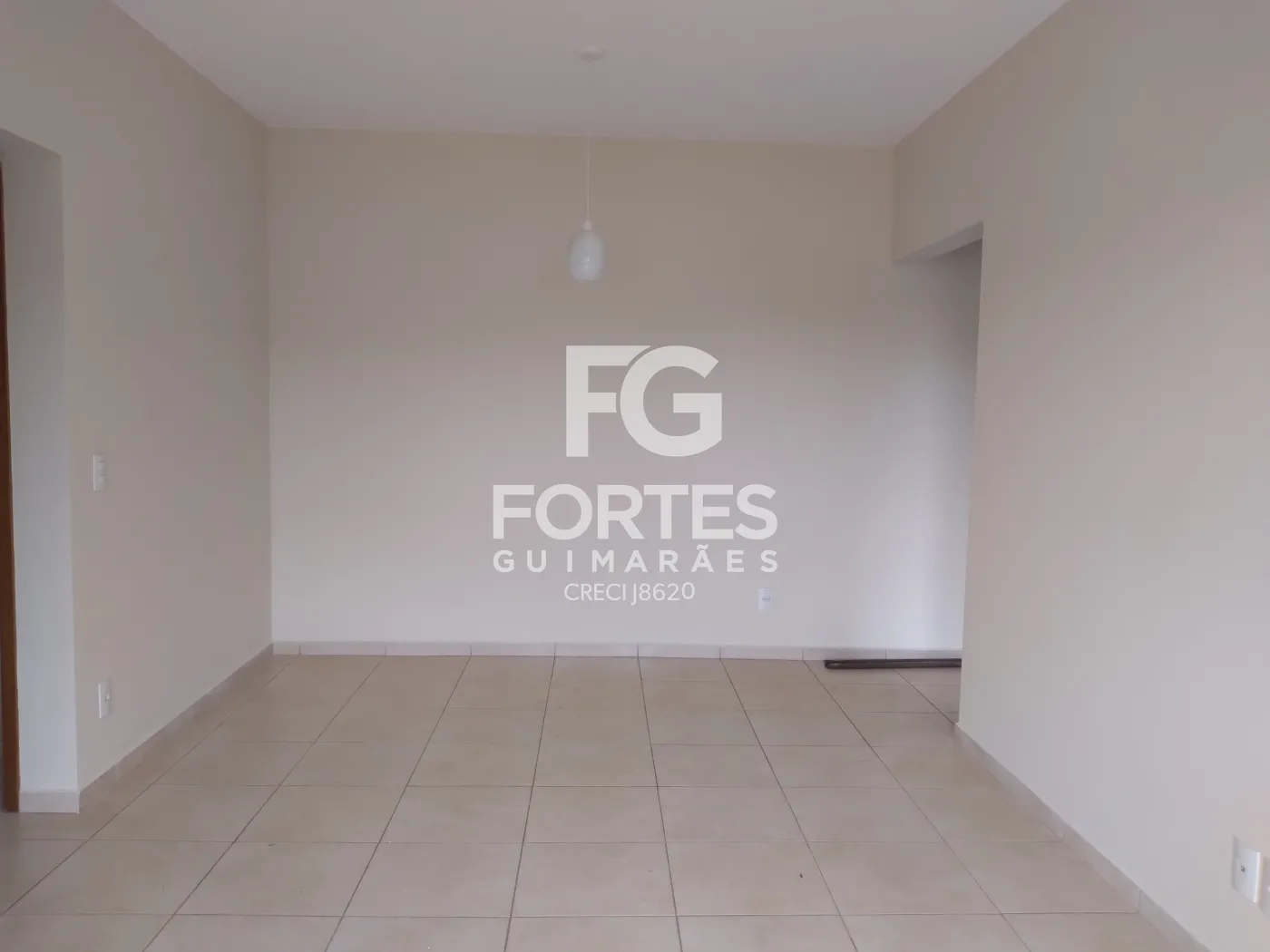 Alugar Apartamentos / Padrão em Ribeirão Preto R$ 1.800,00 - Foto 3