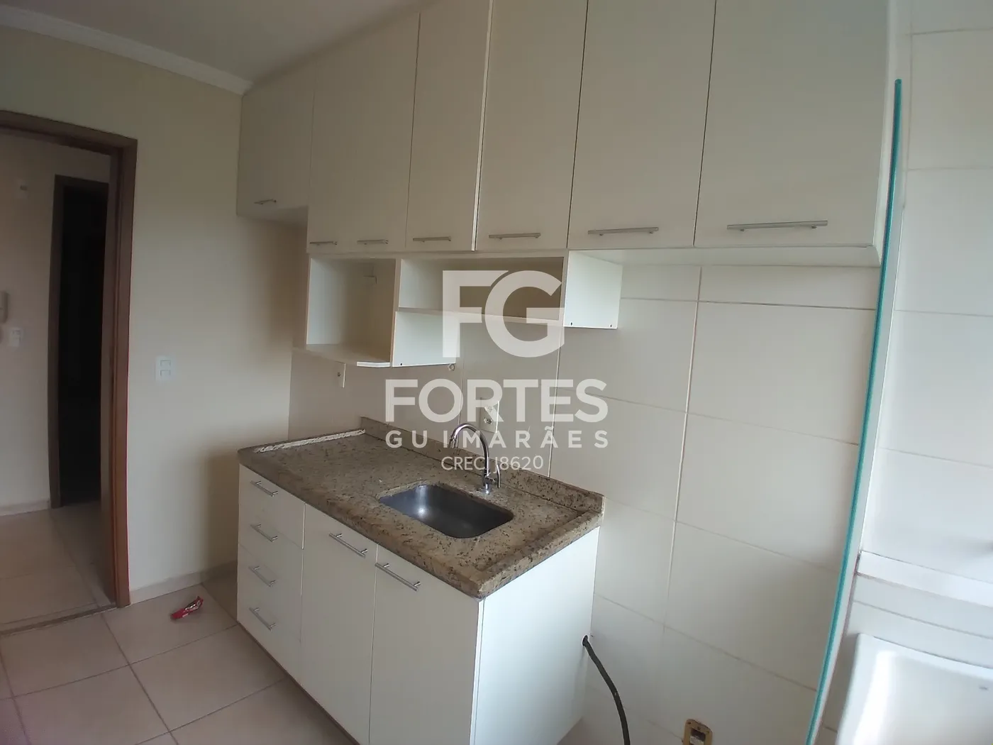 Alugar Apartamentos / Padrão em Ribeirão Preto R$ 1.800,00 - Foto 16