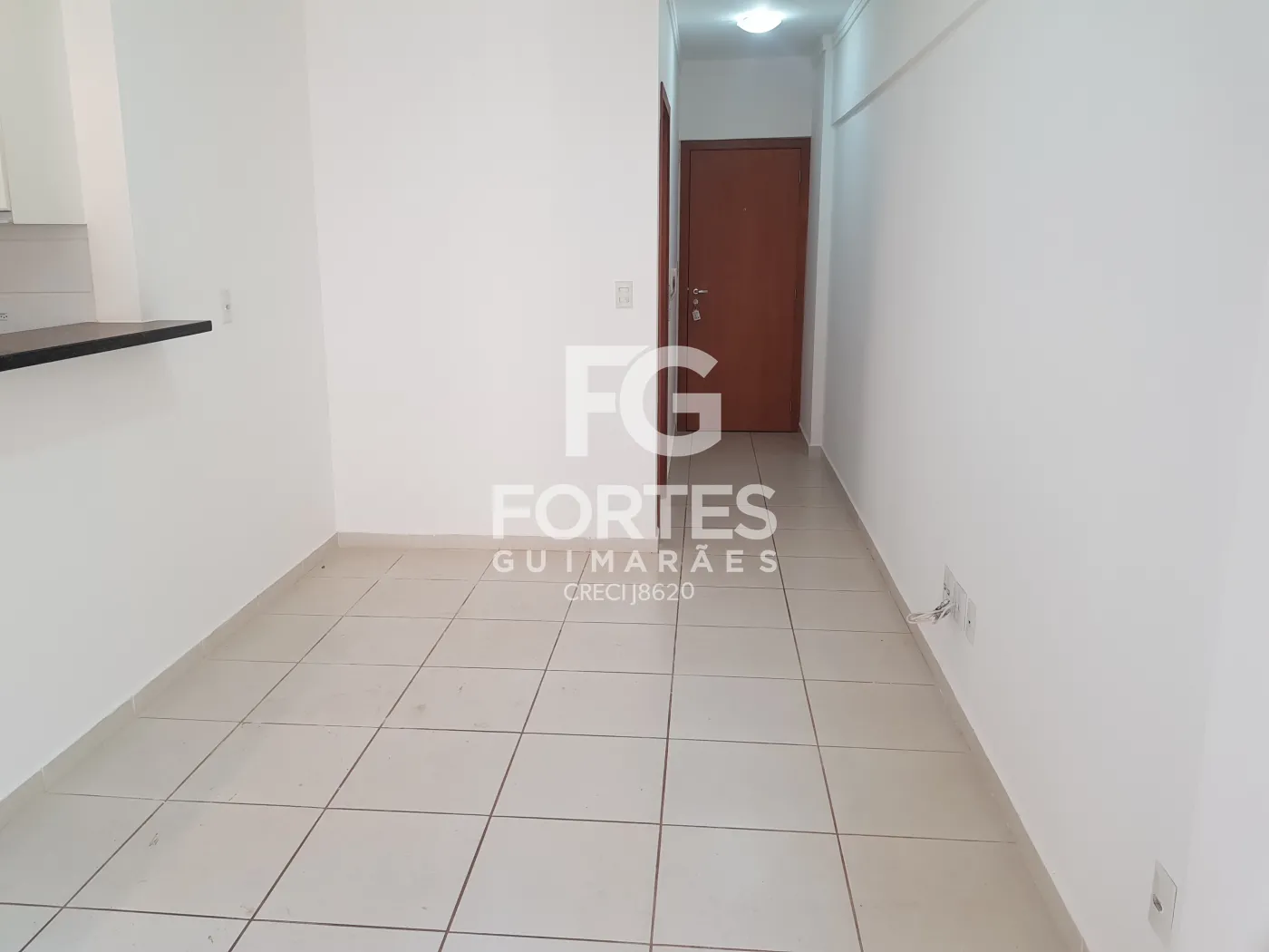 Alugar Apartamentos / Padrão em Ribeirão Preto R$ 1.450,00 - Foto 1