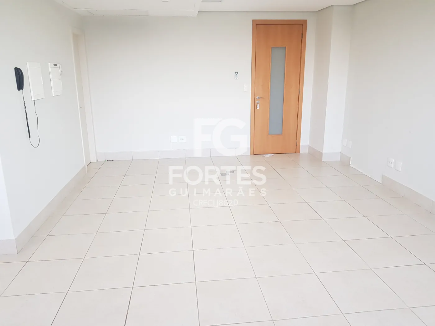 Alugar Comercial / Sala em Ribeirão Preto R$ 3.300,00 - Foto 2