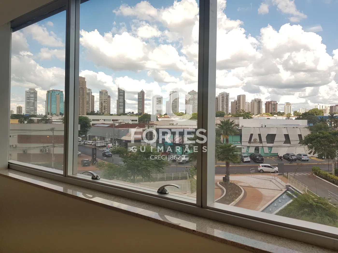 Alugar Comercial / Sala em Ribeirão Preto R$ 3.300,00 - Foto 4