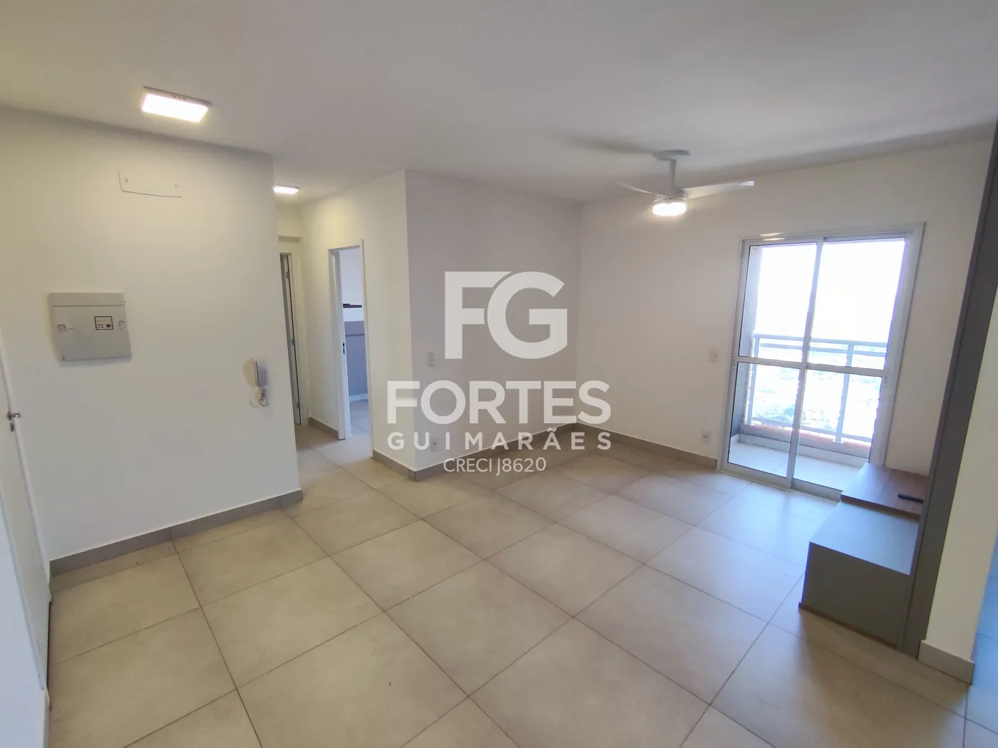 Alugar Apartamentos / Padrão em Ribeirão Preto R$ 3.200,00 - Foto 2