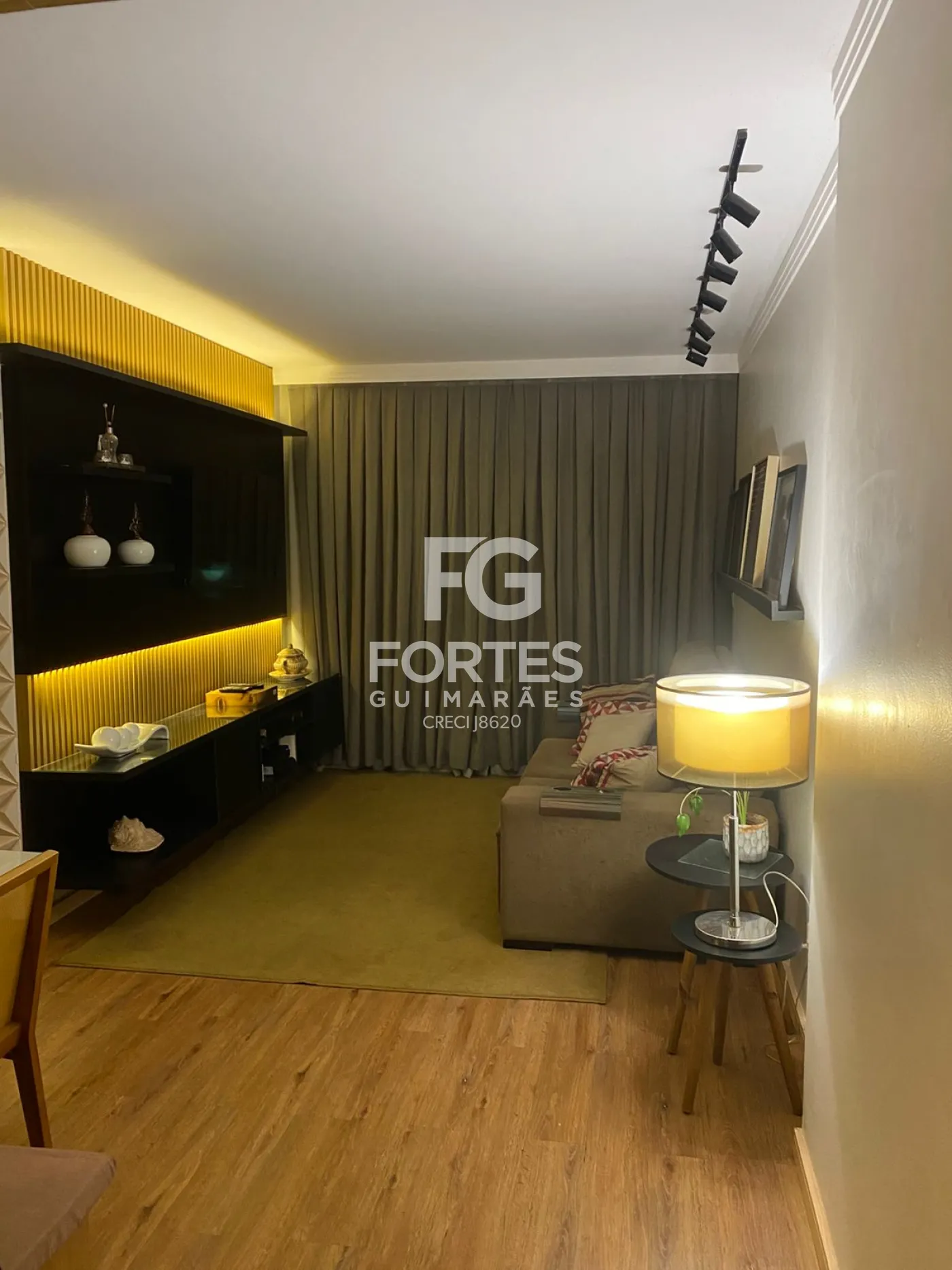 Alugar Apartamentos / Padrão em Ribeirão Preto R$ 2.800,00 - Foto 3