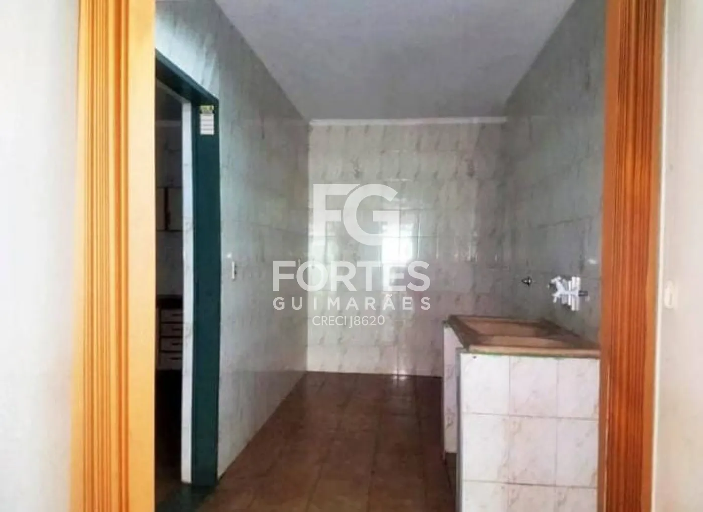 Alugar Casas / Padrão em Ribeirão Preto R$ 2.400,00 - Foto 9