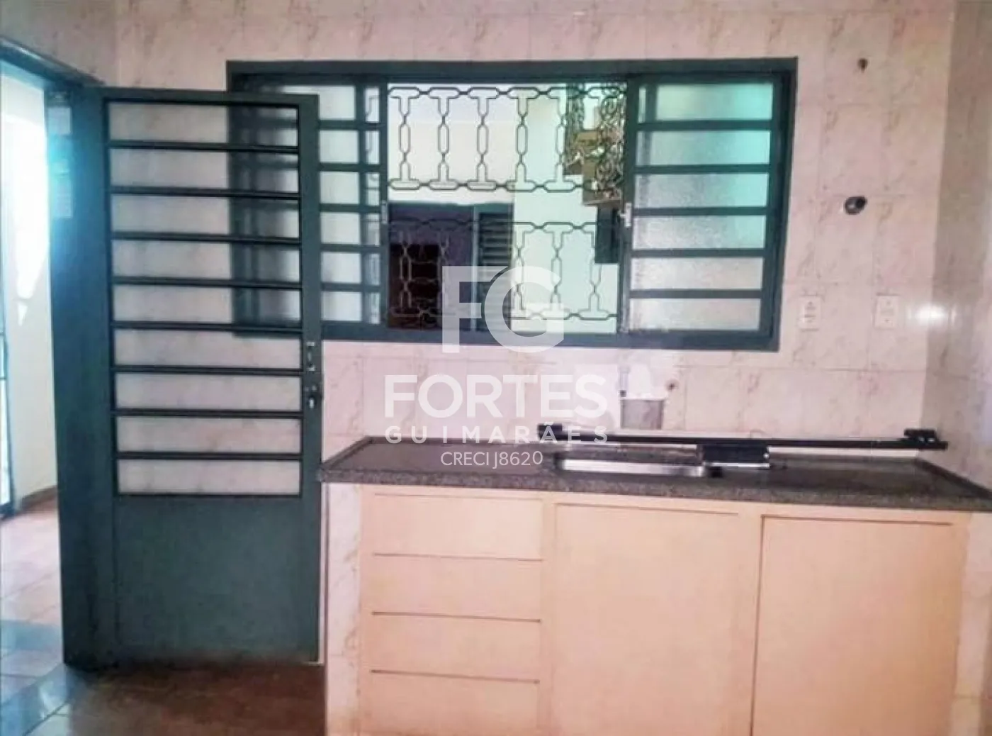 Alugar Casas / Padrão em Ribeirão Preto R$ 2.400,00 - Foto 7