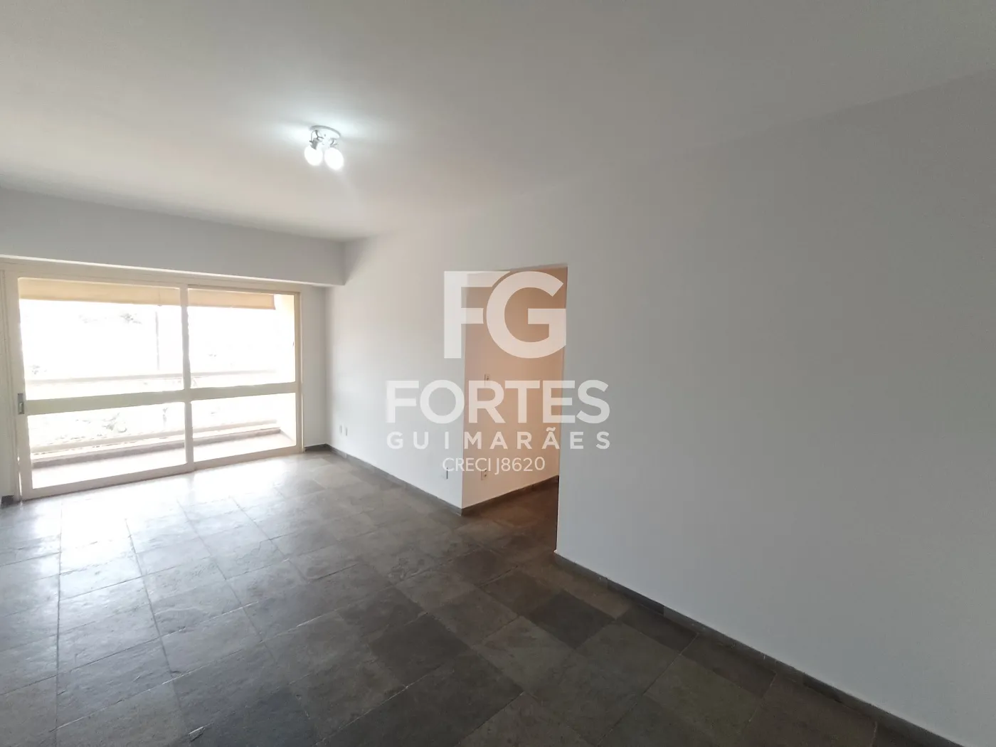 Alugar Apartamentos / Padrão em Ribeirão Preto R$ 1.000,00 - Foto 2