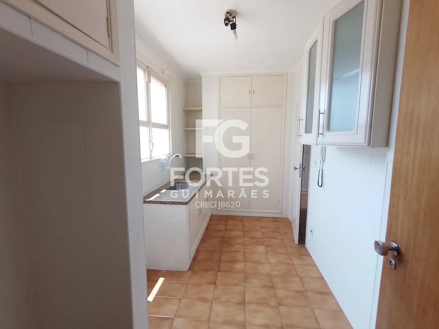 Alugar Apartamentos / Padrão em Ribeirão Preto R$ 1.000,00 - Foto 5