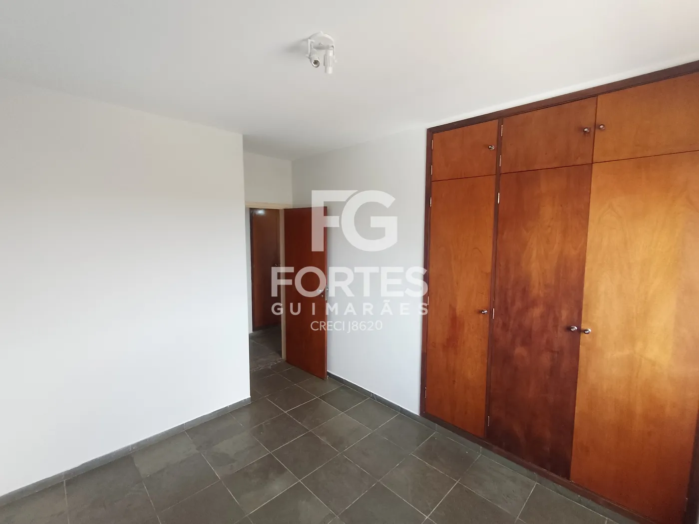 Alugar Apartamentos / Padrão em Ribeirão Preto R$ 1.000,00 - Foto 15