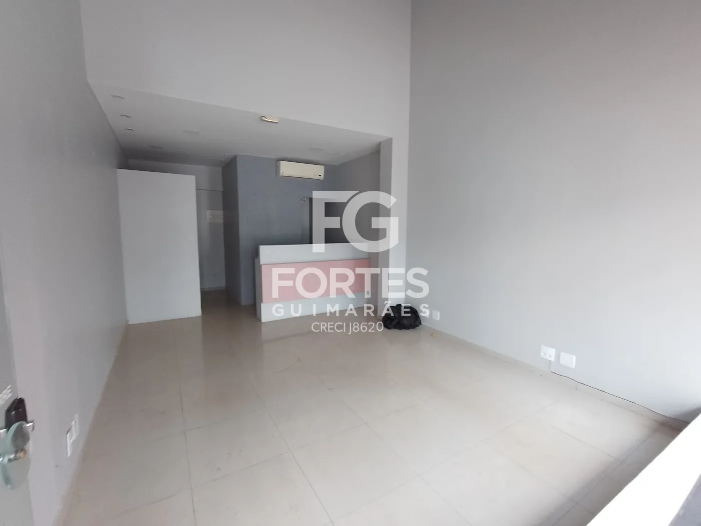 Alugar Comercial / Imóvel Comercial em Ribeirão Preto R$ 1.800,00 - Foto 2