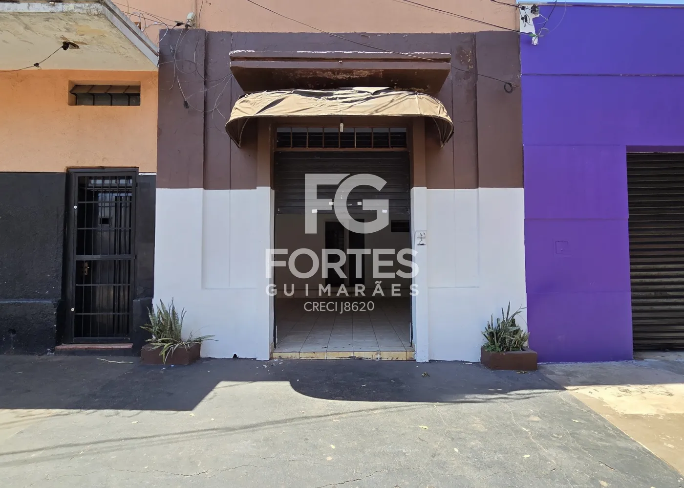 Alugar Comercial / Salão em Ribeirão Preto R$ 950,00 - Foto 1