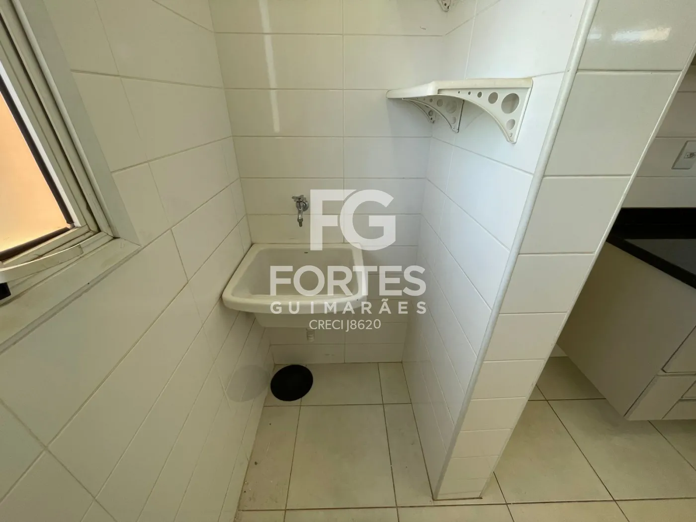 Alugar Apartamentos / Padrão em Ribeirão Preto R$ 1.550,00 - Foto 5