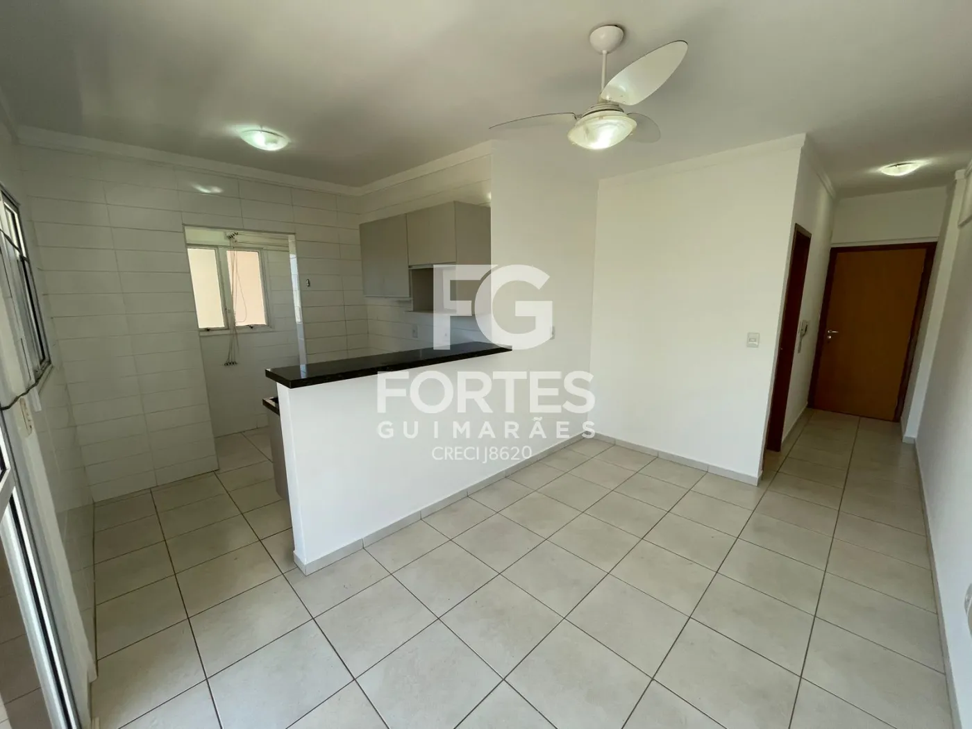Alugar Apartamentos / Padrão em Ribeirão Preto R$ 1.550,00 - Foto 1