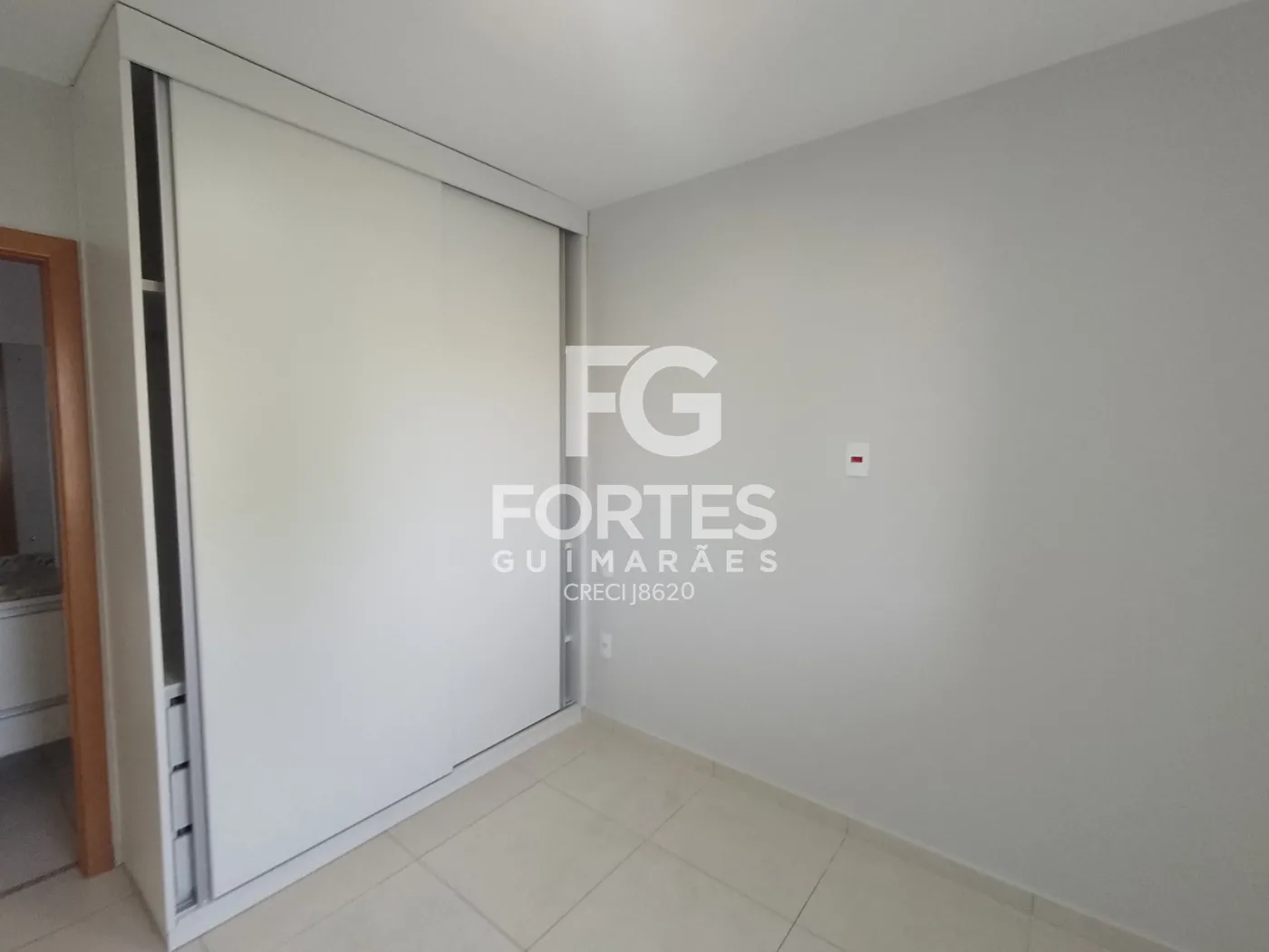 Alugar Apartamentos / Padrão em Ribeirão Preto R$ 1.600,00 - Foto 12