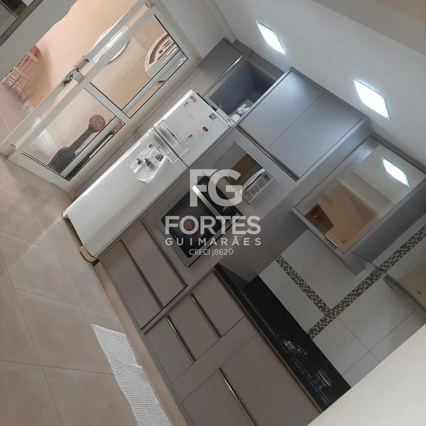 Alugar Casas / Padrão em Ribeirão Preto R$ 4.800,00 - Foto 2