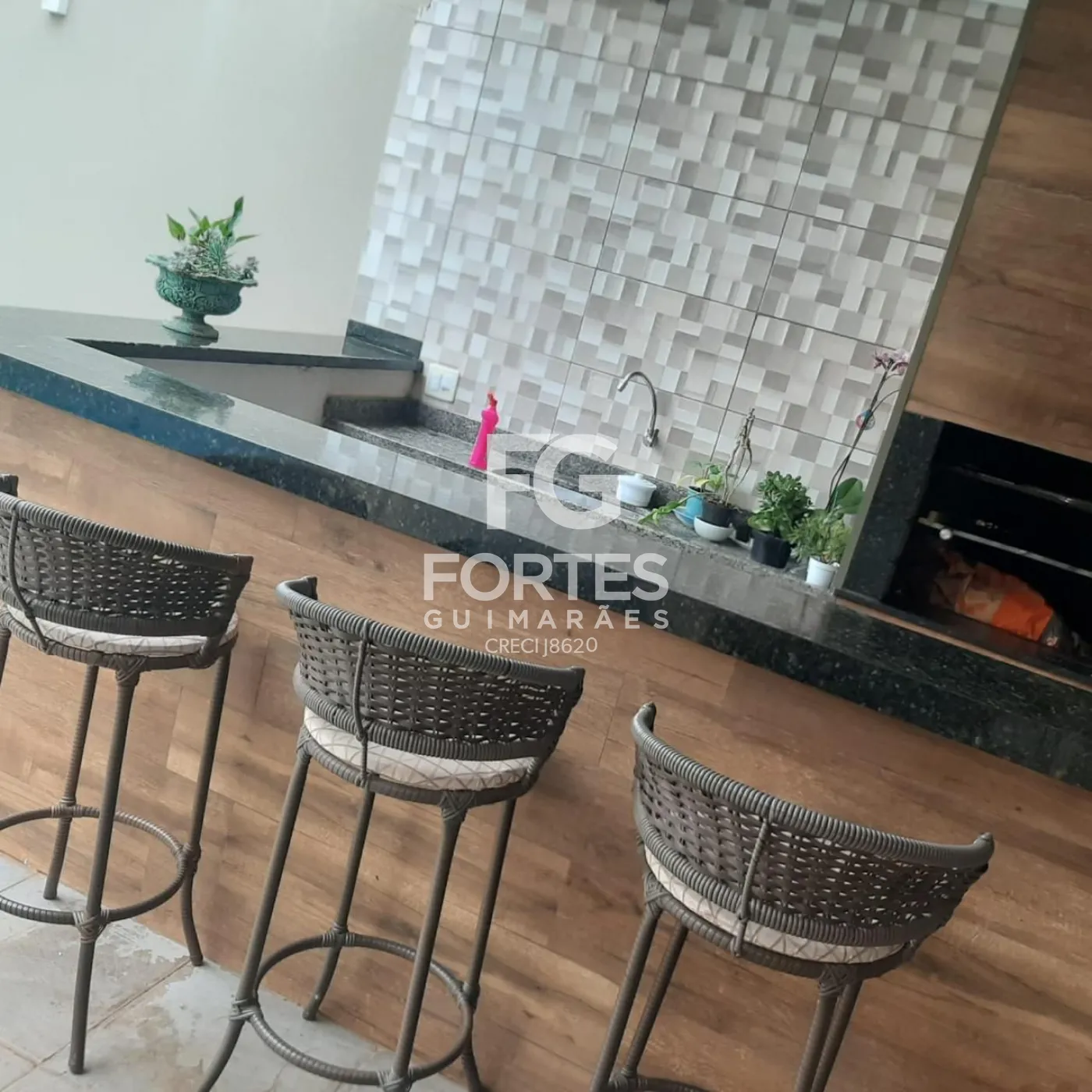 Alugar Casas / Padrão em Ribeirão Preto R$ 4.800,00 - Foto 3