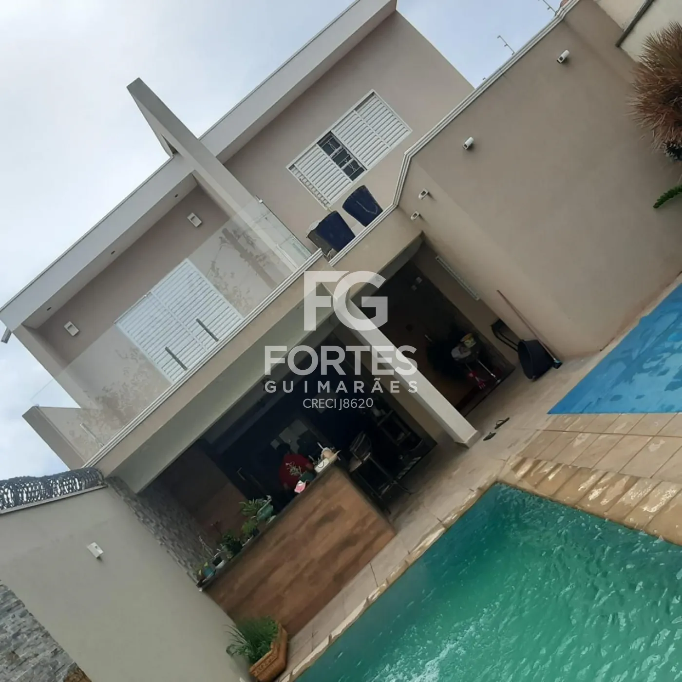 Alugar Casas / Padrão em Ribeirão Preto R$ 4.800,00 - Foto 1