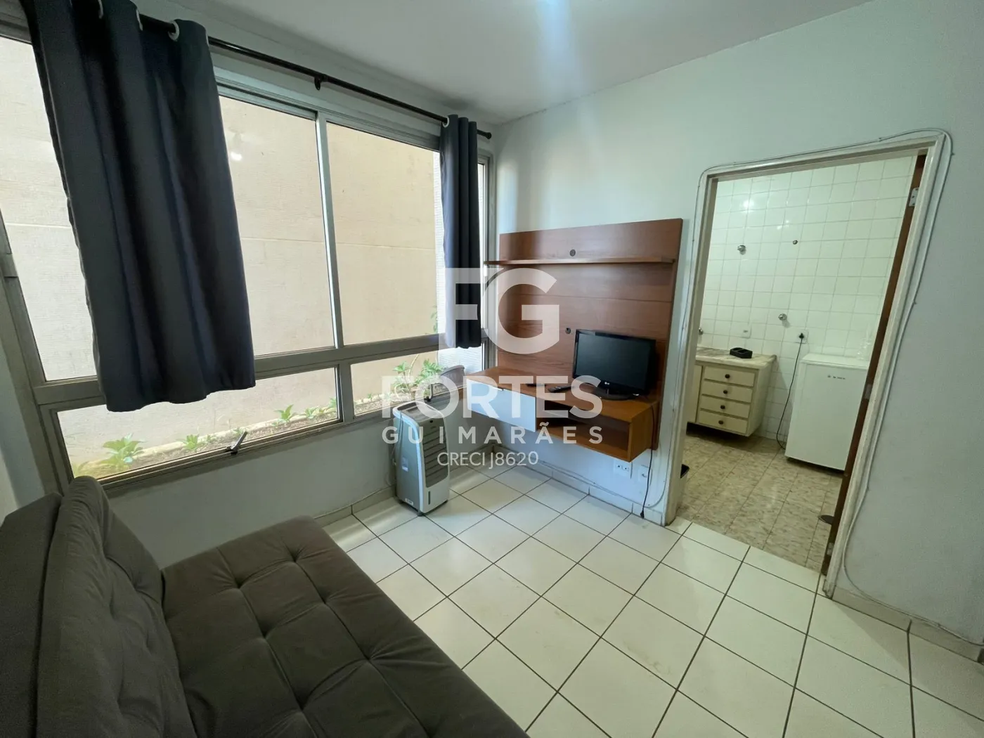 Alugar Apartamentos / Padrão em Ribeirão Preto R$ 1.300,00 - Foto 5