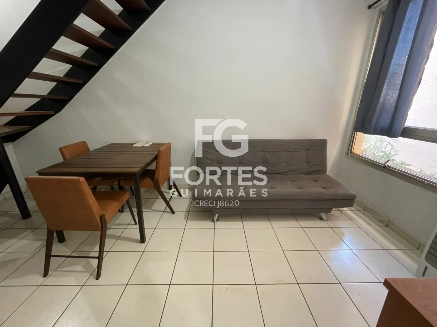 Alugar Apartamentos / Padrão em Ribeirão Preto R$ 1.300,00 - Foto 4