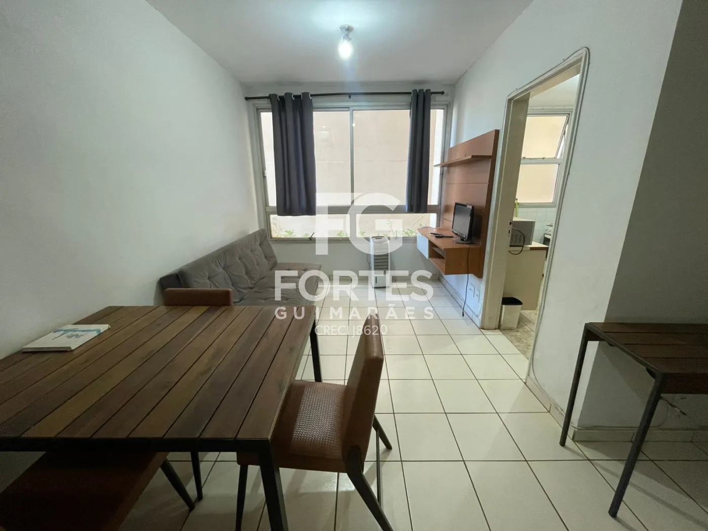 Alugar Apartamentos / Padrão em Ribeirão Preto R$ 1.300,00 - Foto 3