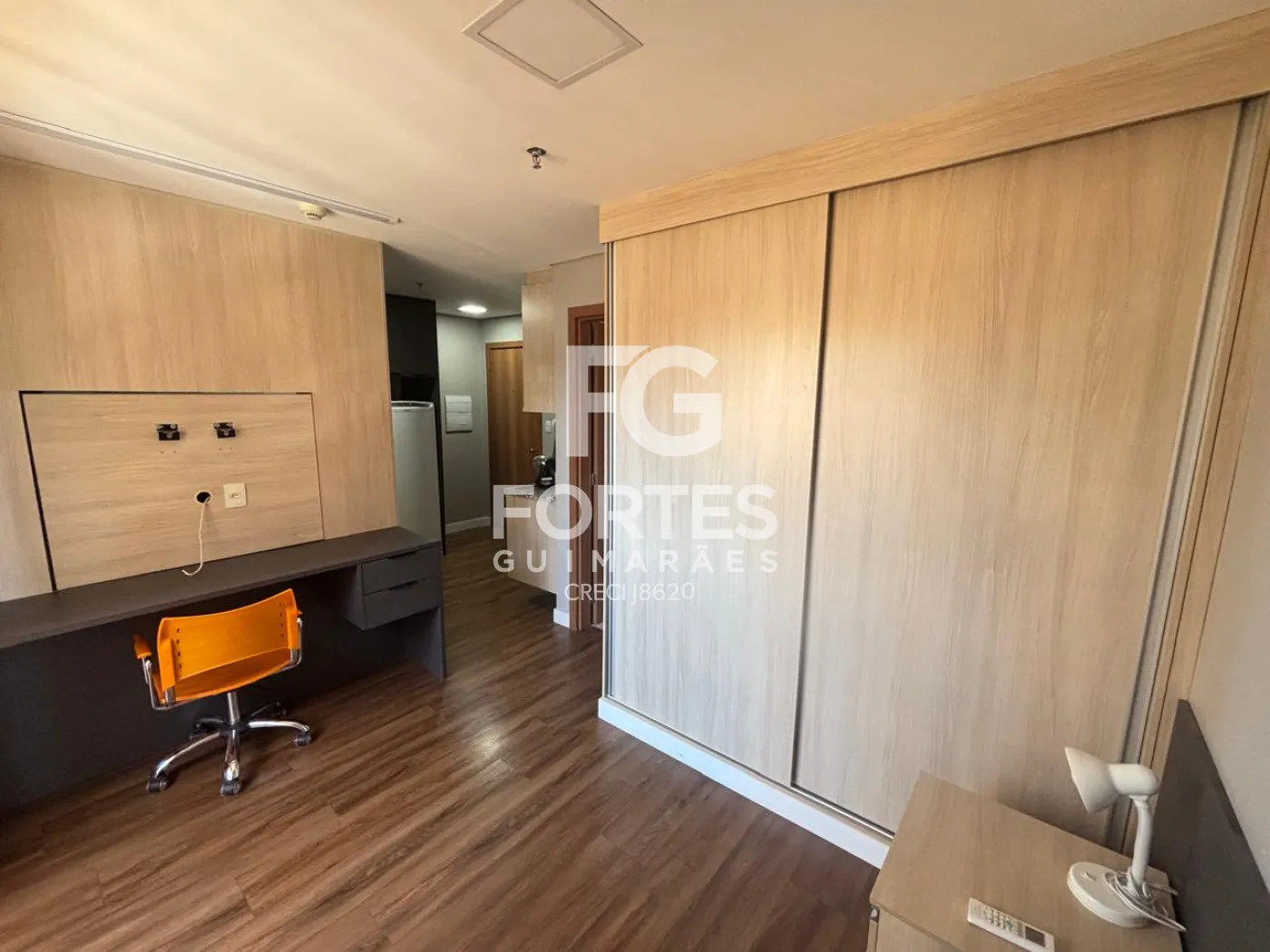 Alugar Apartamentos / Padrão em Ribeirão Preto R$ 1.300,00 - Foto 3