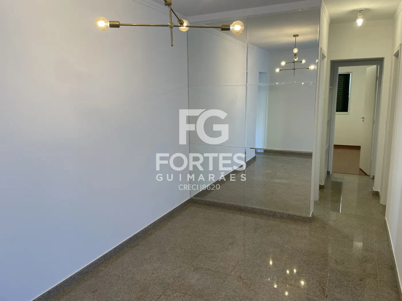 Alugar Apartamentos / Padrão em Ribeirão Preto R$ 2.900,00 - Foto 2