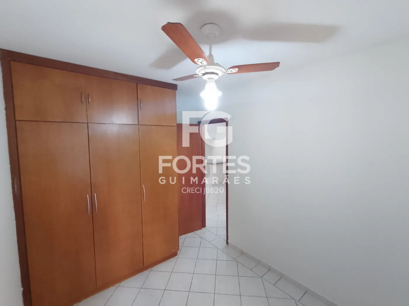 Alugar Apartamentos / Padrão em Ribeirão Preto R$ 1.350,00 - Foto 14