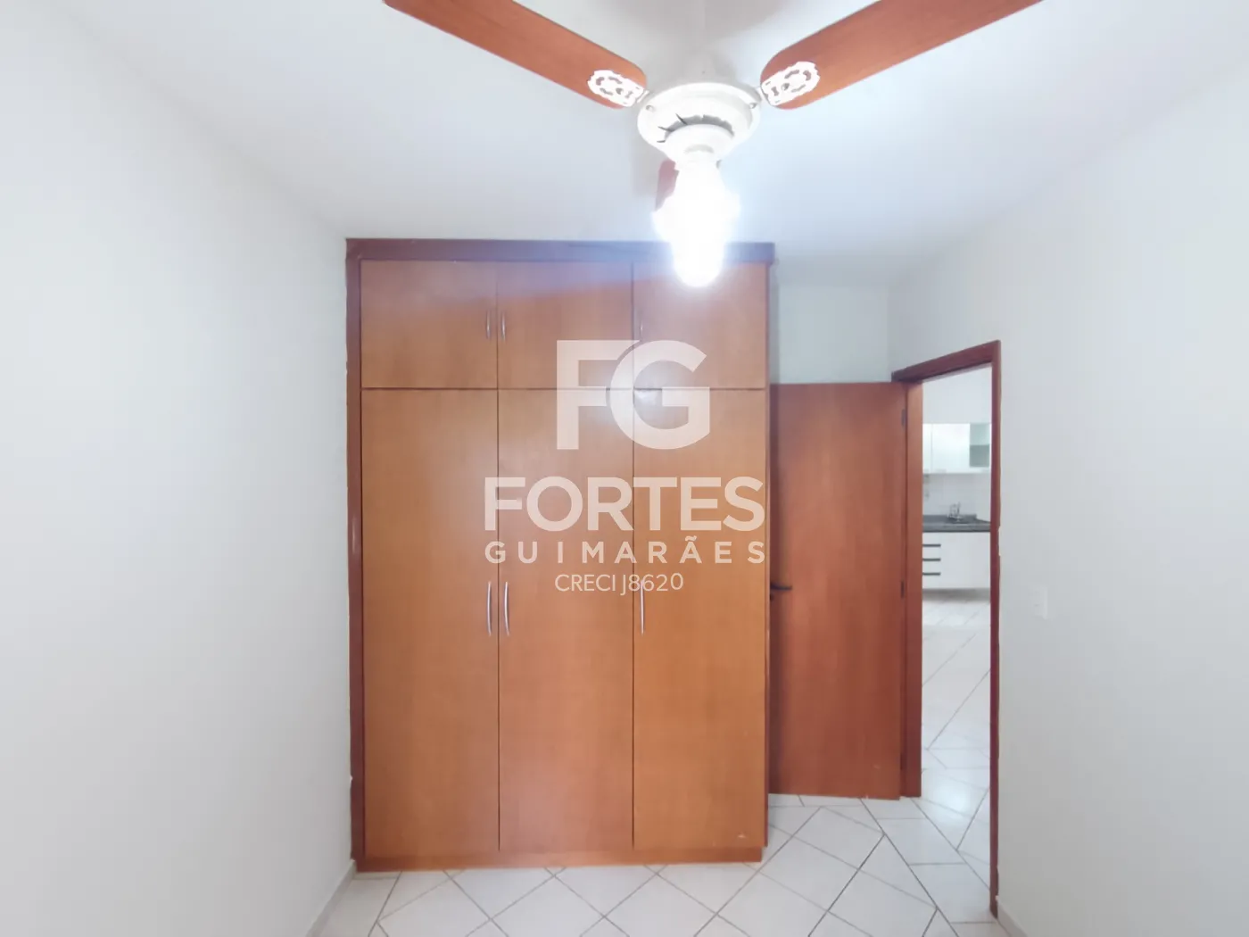 Alugar Apartamentos / Padrão em Ribeirão Preto R$ 1.350,00 - Foto 17