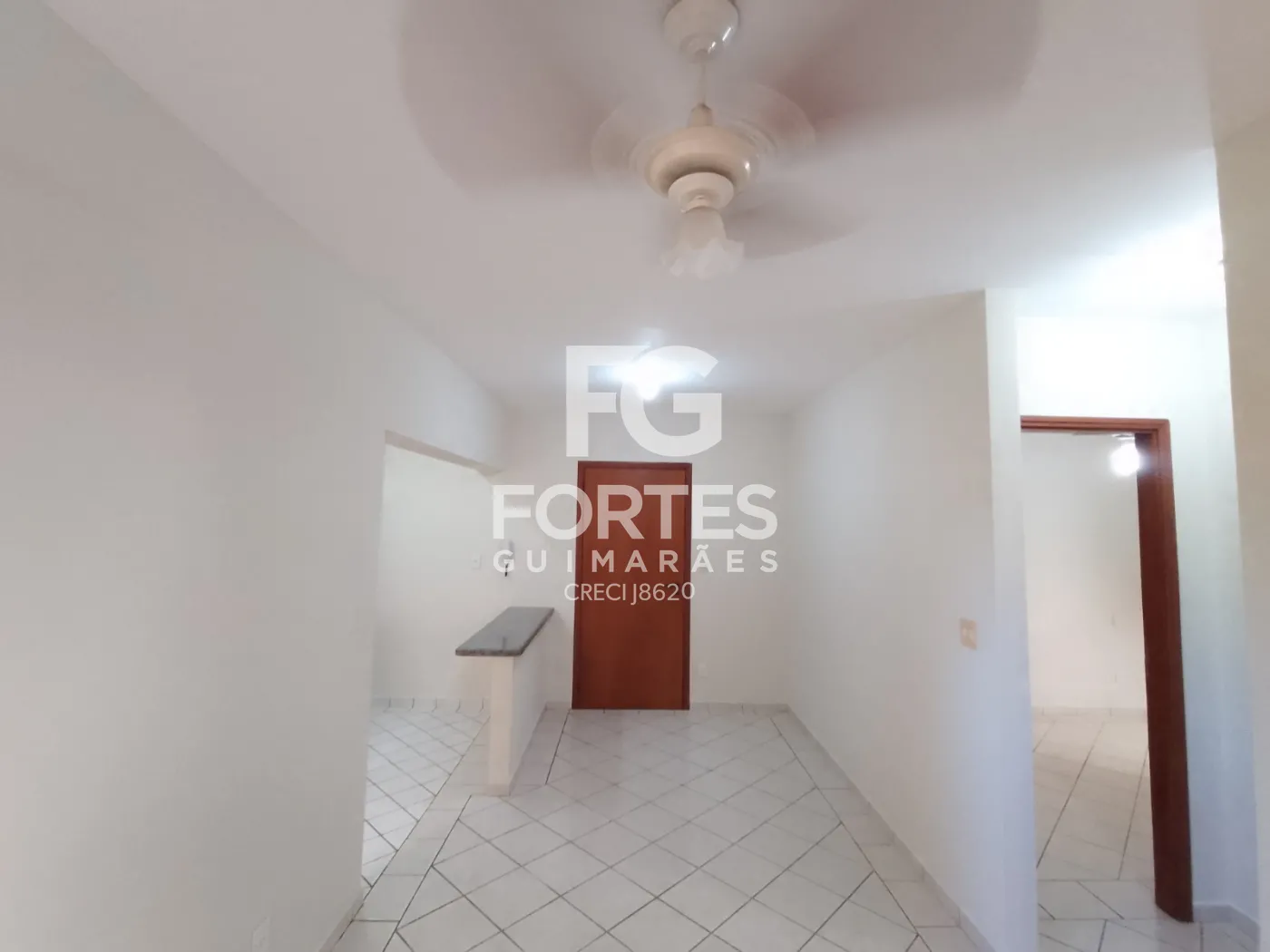 Alugar Apartamentos / Padrão em Ribeirão Preto R$ 1.350,00 - Foto 3