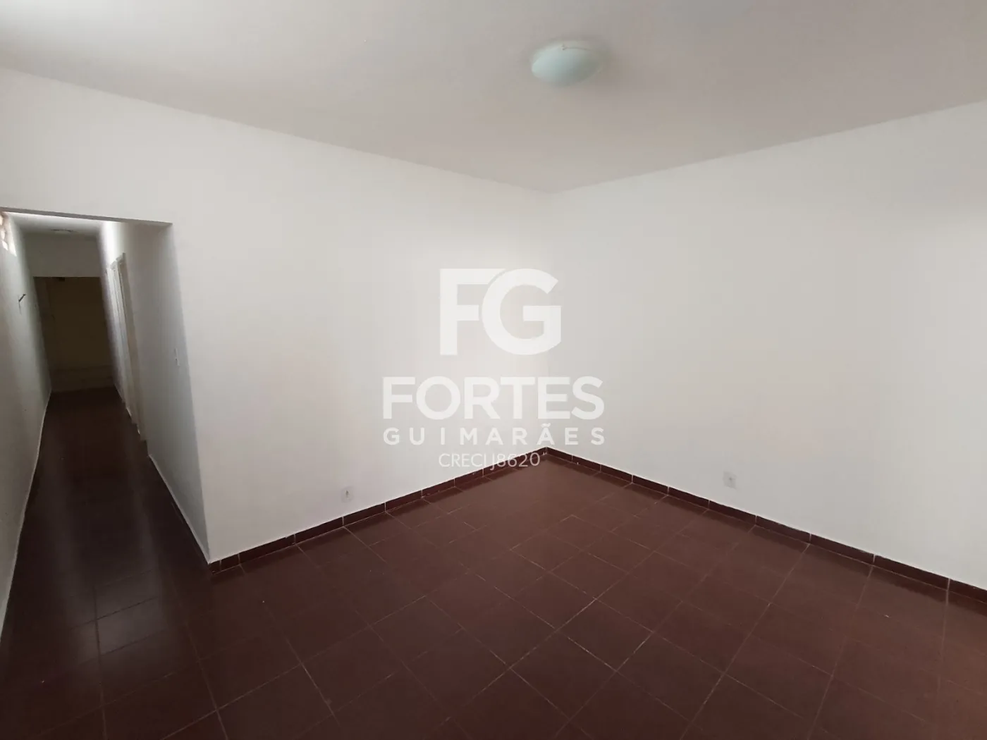 Alugar Casas / Padrão em Ribeirão Preto R$ 1.900,00 - Foto 5
