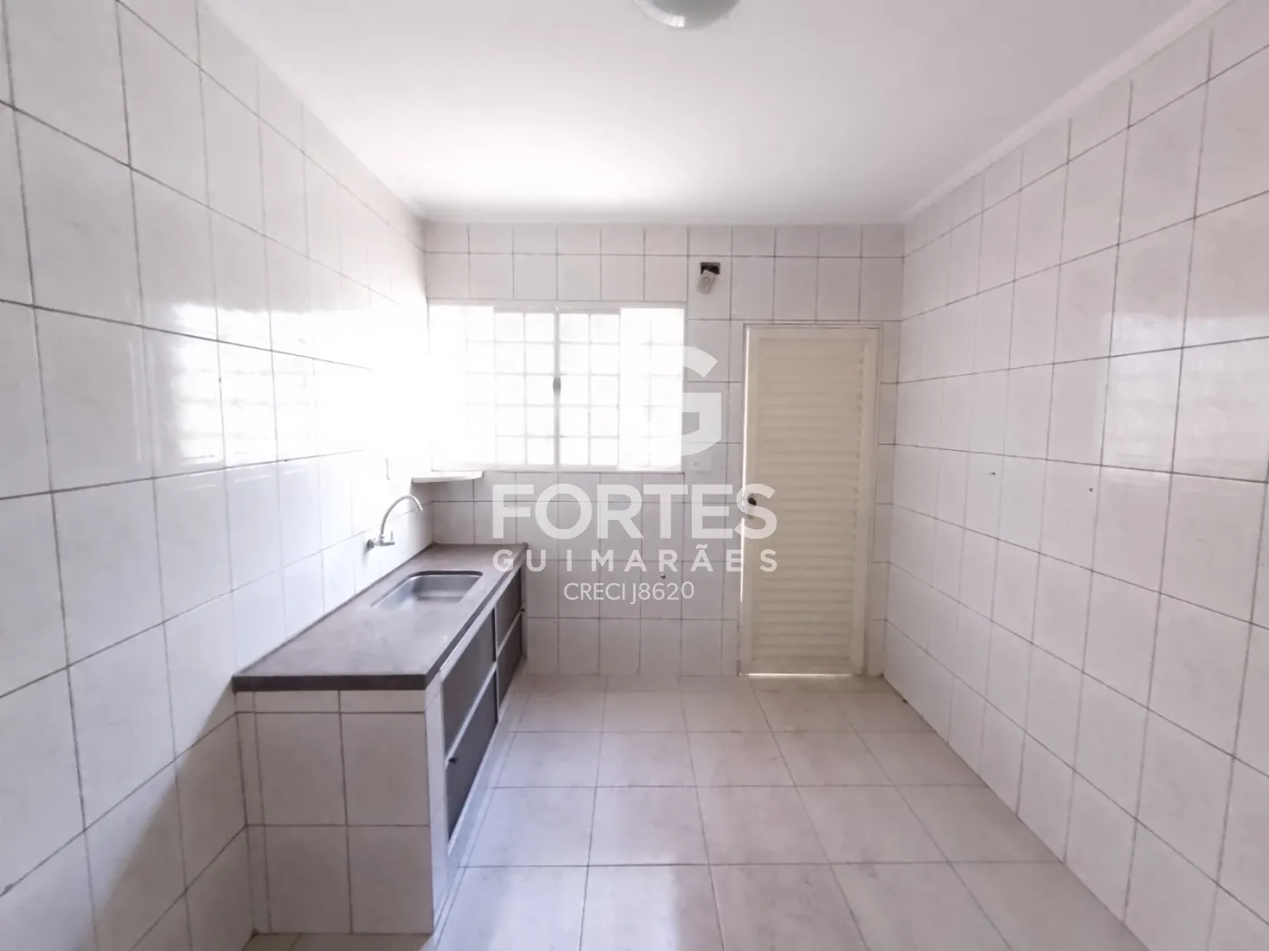Alugar Casas / Padrão em Ribeirão Preto R$ 1.900,00 - Foto 16