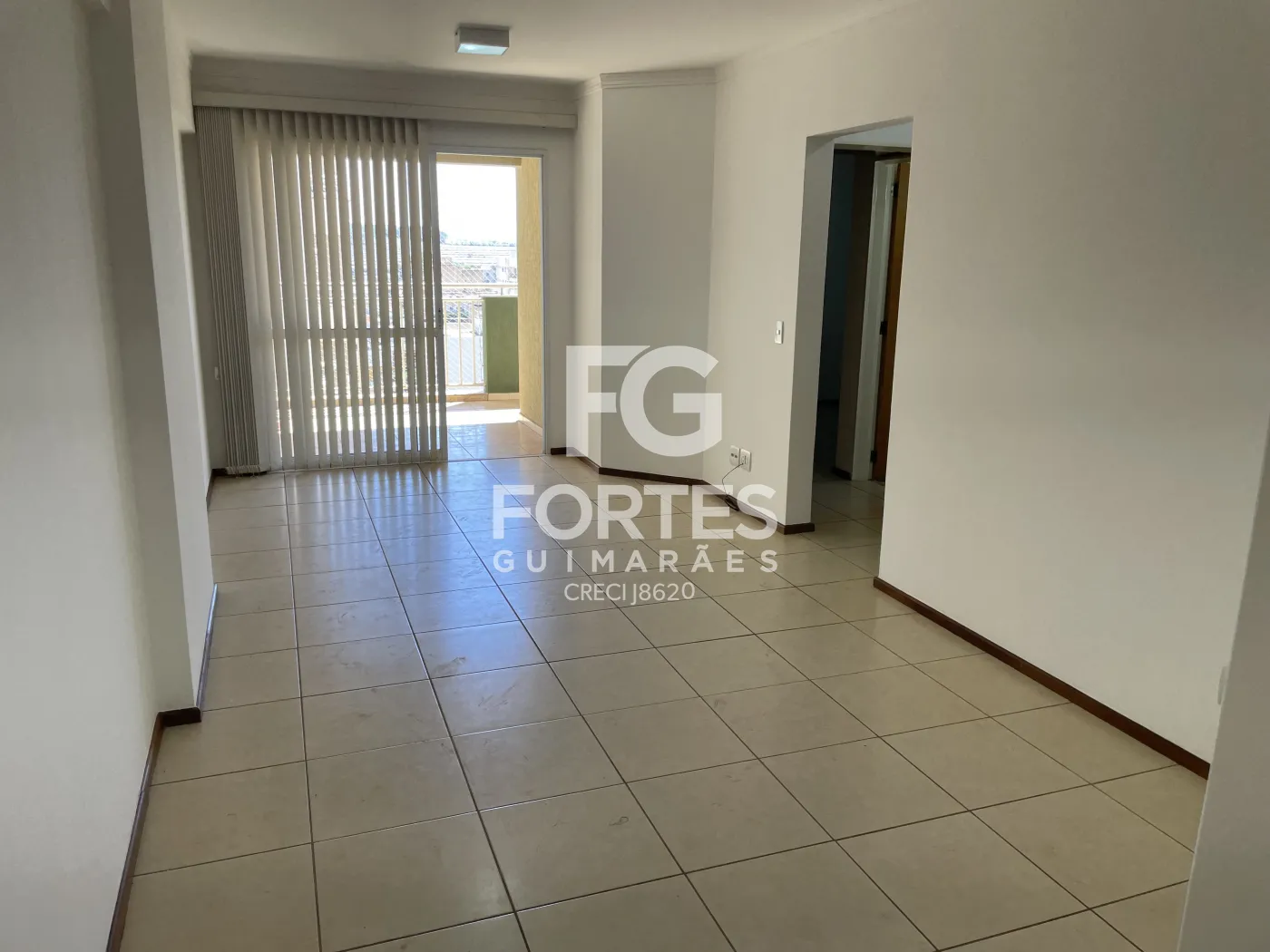 Alugar Apartamentos / Padrão em Ribeirão Preto R$ 2.400,00 - Foto 1