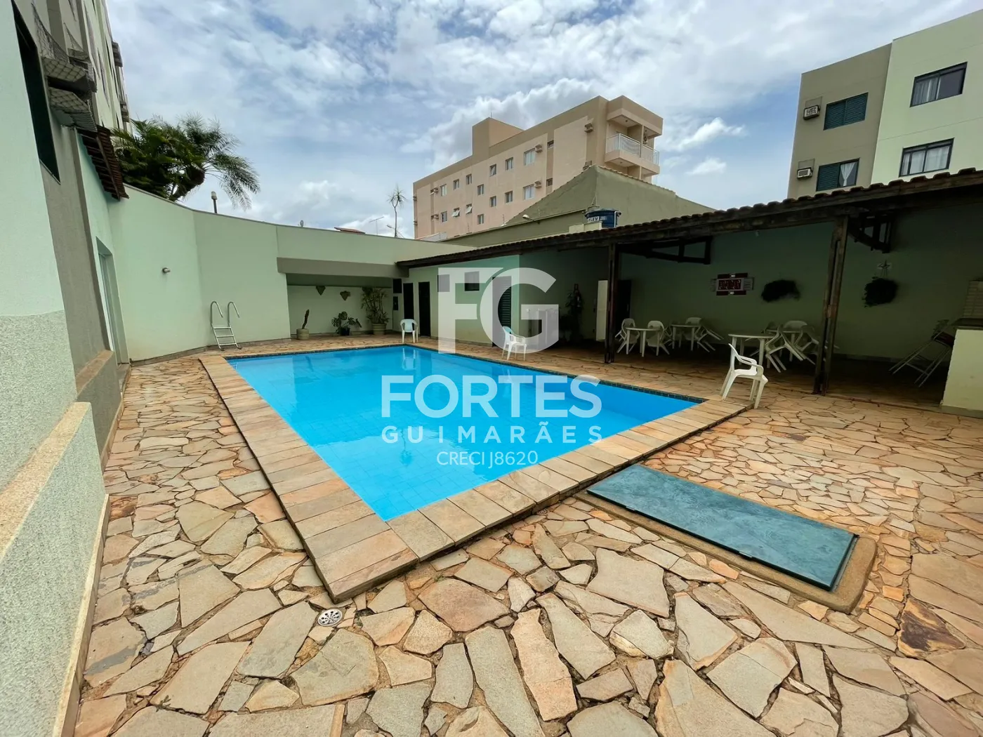 Alugar Apartamentos / Padrão em Ribeirão Preto R$ 1.000,00 - Foto 15