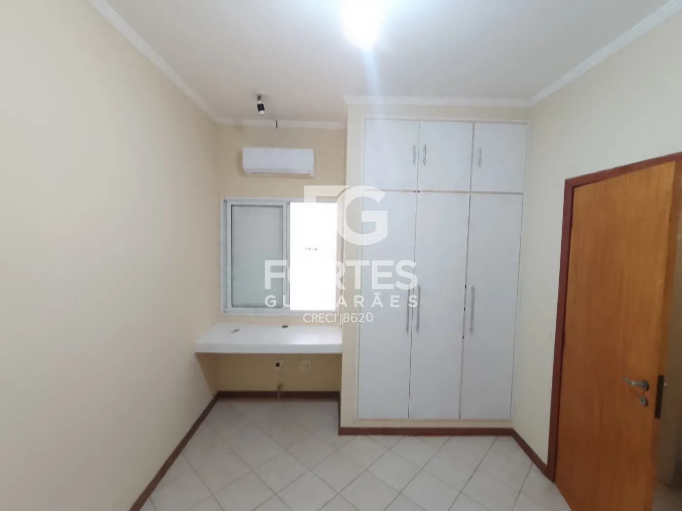 Alugar Apartamentos / Padrão em Ribeirão Preto R$ 1.600,00 - Foto 8