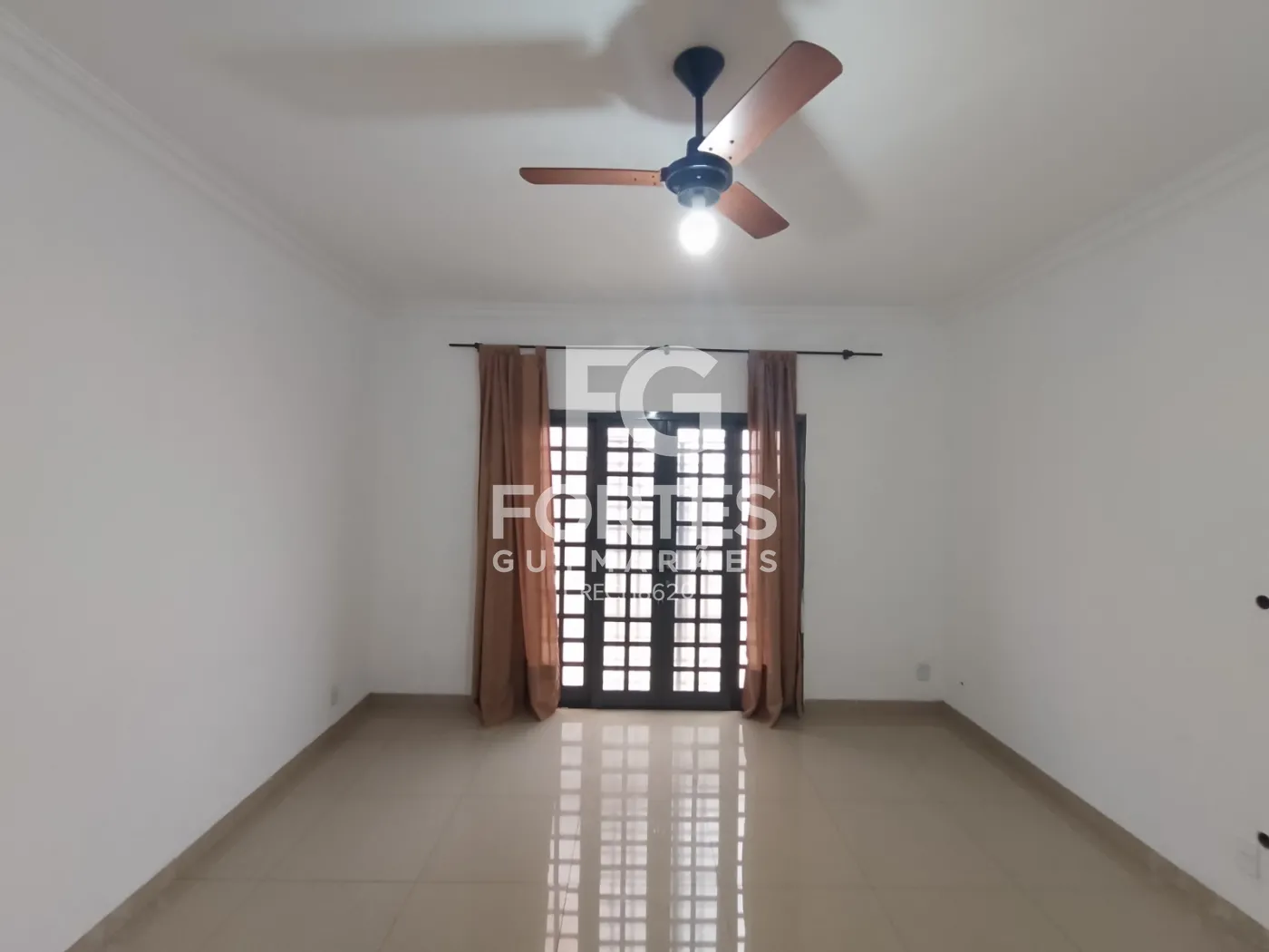 Alugar Casas / Padrão em Ribeirão Preto R$ 4.500,00 - Foto 4