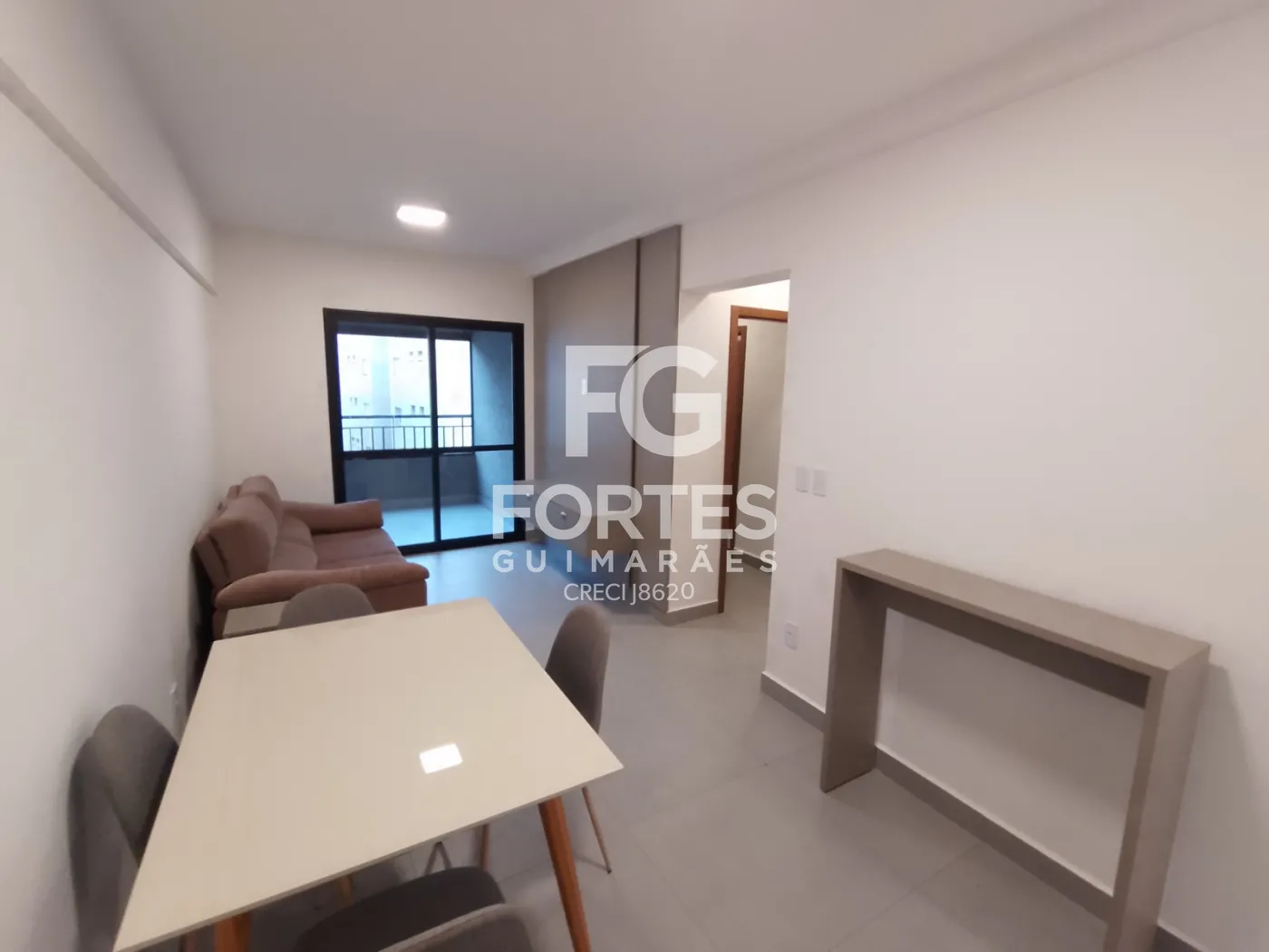 Alugar Apartamentos / Padrão em Ribeirão Preto R$ 3.570,00 - Foto 1