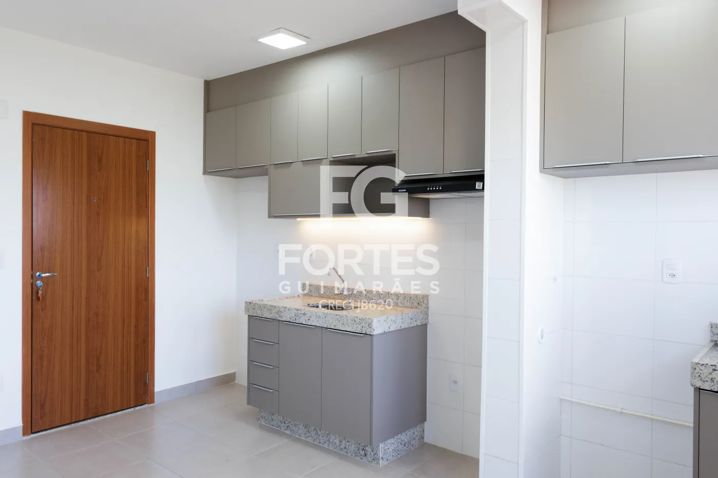 Alugar Apartamentos / Padrão em Ribeirão Preto R$ 2.150,00 - Foto 4
