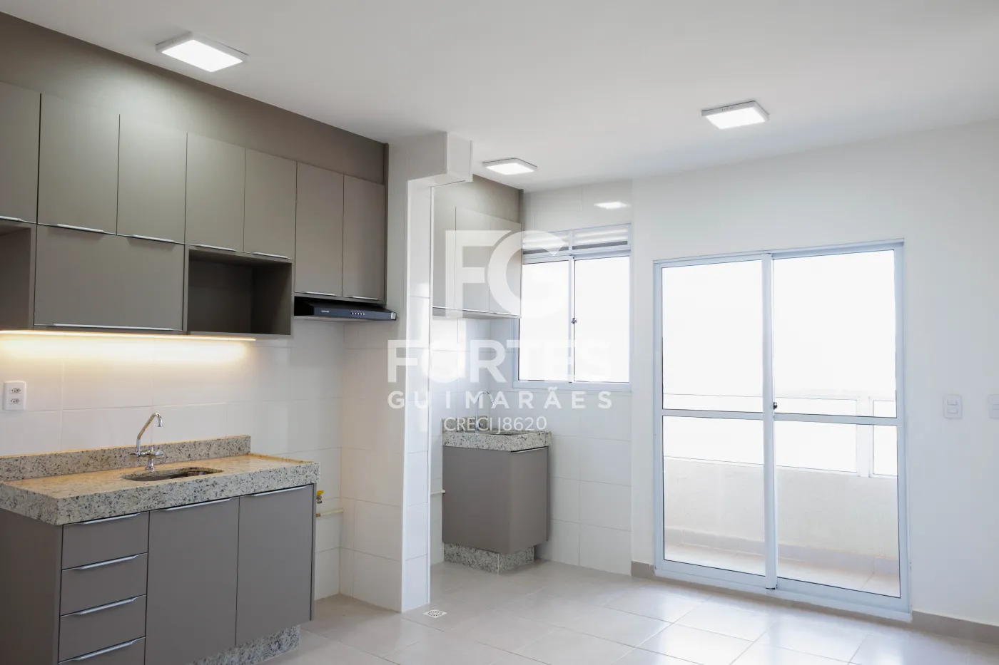Alugar Apartamentos / Padrão em Ribeirão Preto R$ 2.150,00 - Foto 1