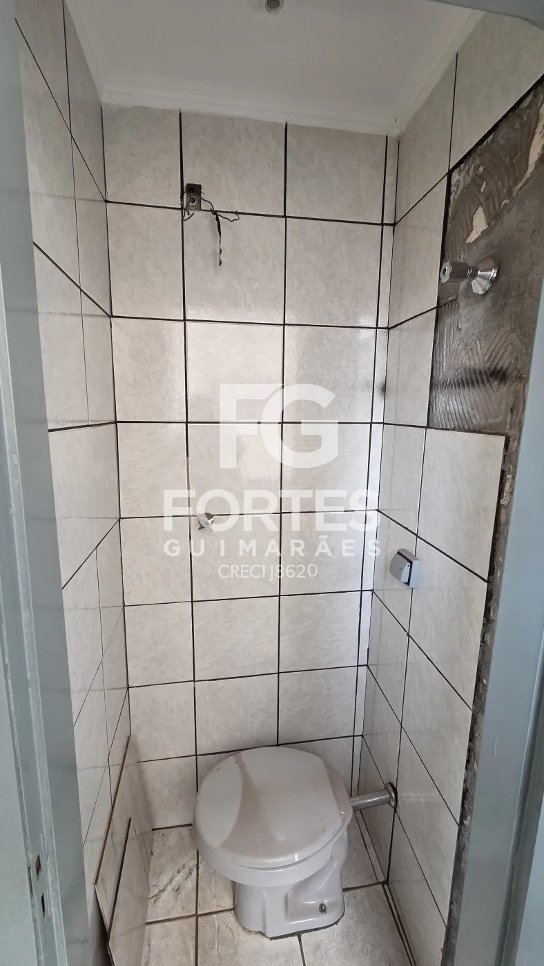 Alugar Apartamentos / Padrão em Ribeirão Preto R$ 1.000,00 - Foto 32