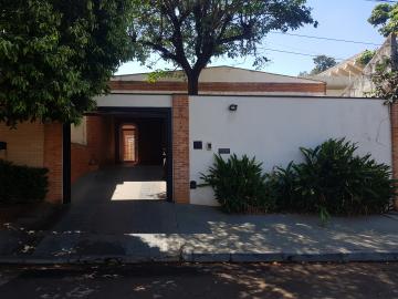 Alugar Casas / Padrão em Ribeirão Preto. apenas R$ 5.000,00
