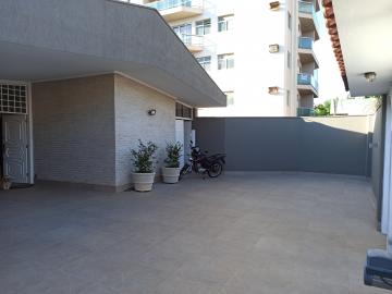 imagem 3 - Casa Térrea na avenida Santa Luzia com 177m², 3 quartos sendo 1 suíte e com armários, 2 banheiros sendo 1 suíte e 1 social e 1 com banheira de hidromassagem imagem 3 - Casa Térrea na avenida Santa Luzia com 177m², 3 quartos sendo 1 suíte e com armários, 2 banheiros sendo 1 suíte e 1 social e 1 com banheira de hidromassagem