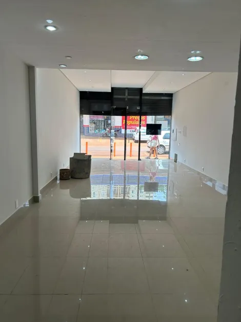 imagem 1 - Salão Comercial, Vão Livre, Vitrine, Mezanino, 70 m², Centro imagem 1 - Salão Comercial, Vão Livre, Vitrine, Mezanino, 70 m², Centro