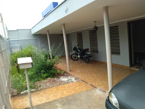 Alugar Casas / Padrão em Ribeirão Preto. apenas R$ 5.000,00