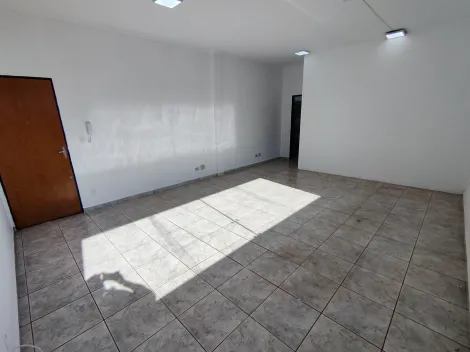 imagem 2 - Sala Comercial Sobreloja Face Sombra entre as avenidas Cel Fernando Ferreira Leite, Presidente Vargas e Braz Olaia Acosta, com 30m² AU e 01 wc privativo. imagem 2 - Sala Comercial Sobreloja Face Sombra entre as avenidas Cel Fernando Ferreira Leite, Presidente Vargas e Braz Olaia Acosta, com 30m² AU e 01 wc privativo.