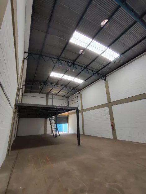imagem 4 - Salão Comercial entre as avenidas Brasil e Thomaz Alberto Whately com 320m² AC (opção negociável de + 320m² ao lado) sendo salão em vão livre + 50m² de mezanino, pé direito de 7,50m, piso usinado para carga pesada imagem 4 - Salão Comercial entre as avenidas Brasil e Thomaz Alberto Whately com 320m² AC (opção negociável de + 320m² ao lado) sendo salão em vão livre + 50m² de mezanino, pé direito de 7,50m, piso usinado para carga pesada