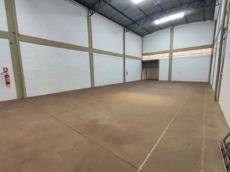 imagem 3 - Salão Comercial entre as avenidas Brasil e Thomaz Alberto Whately com 320m² AC (opção negociável de + 320m² ao lado) sendo salão em vão livre, pé direito de 7,50m, piso usinado para carga pesada imagem 3 - Salão Comercial entre as avenidas Brasil e Thomaz Alberto Whately com 320m² AC (opção negociável de + 320m² ao lado) sendo salão em vão livre, pé direito de 7,50m, piso usinado para carga pesada