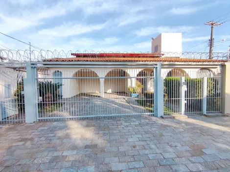 imagem 3 - Casa Sobrado de esquina com 380m² de área construída em um terreno declive de 357,70m², na rotatória entre as avenidas João Fiusa e Independência, com 4 quartos suítes sendo 01 máster, completos em armários e ares condicionados; imagem 3 - Casa Sobrado de esquina com 380m² de área construída em um terreno declive de 357,70m², na rotatória entre as avenidas João Fiusa e Independência, com 4 quartos suítes sendo 01 máster, completos em armários e ares condicionados;